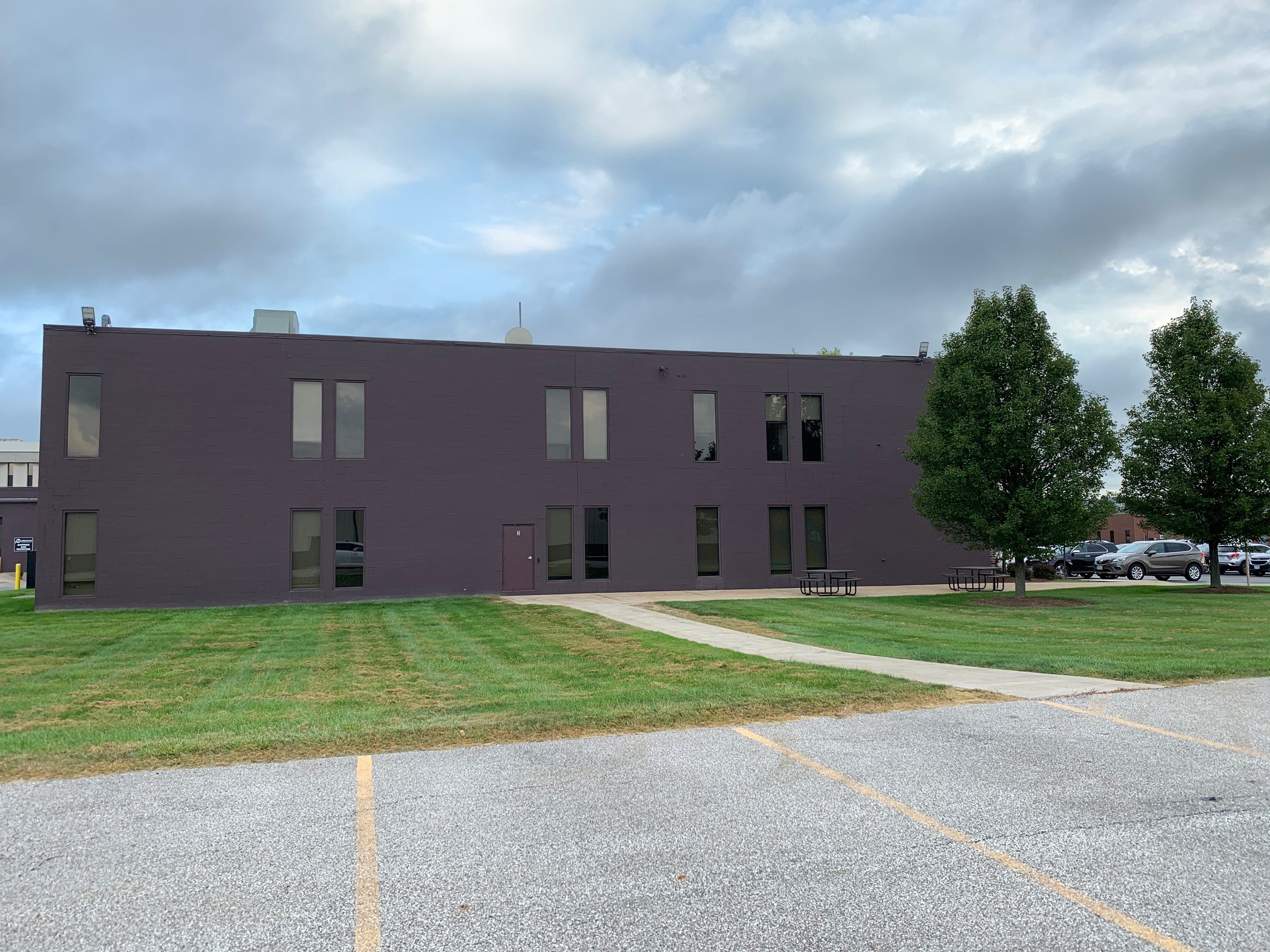 https://www.teamweston.com/wp-content/uploads/2020/07/29300-exterior-side-photo.jpg